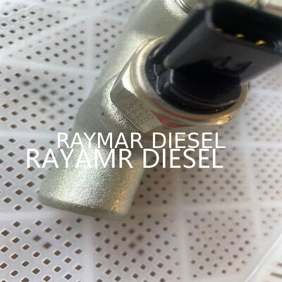 Genuine And Brand New Diesel Common Rail Fuel Rail 095440-1280 6217-71-1211